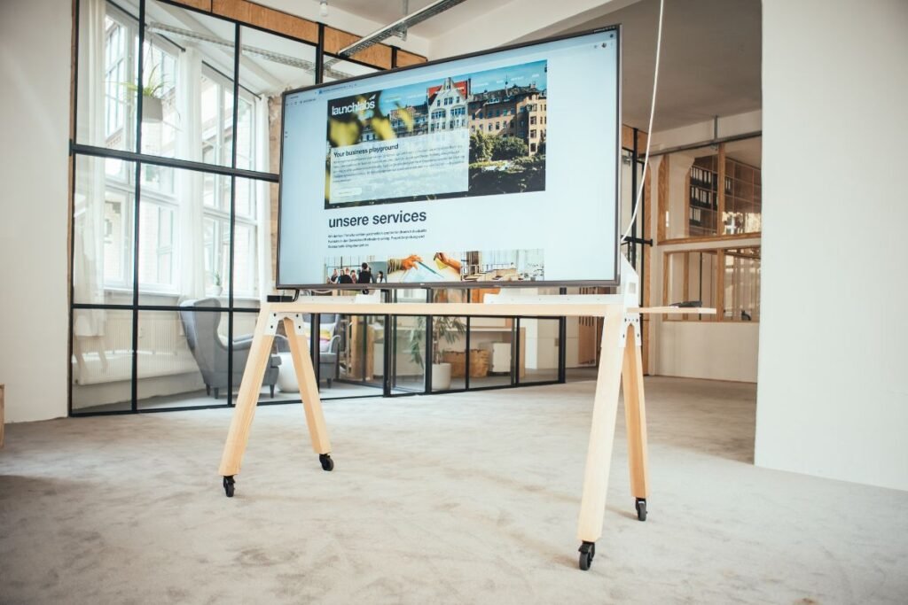 Launchlabs Greenhouse Plaza
